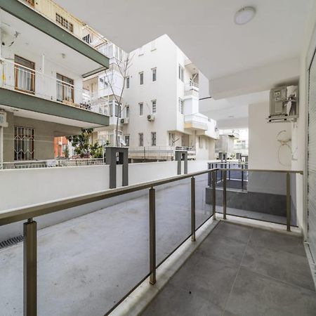 Modern And Cozy Apartment With Central Location And Balcony In Muratpasa, Antalya Extérieur photo