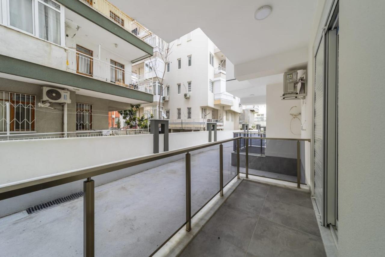 Modern And Cozy Apartment With Central Location And Balcony In Muratpasa, Antalya Extérieur photo